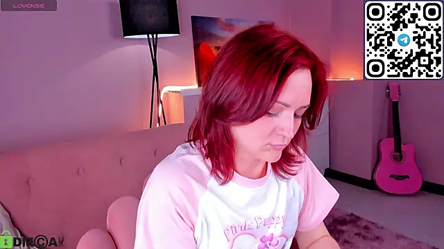 Snapshot of taticamomile chatting on April 2026 12:49:01 PM taticamomile online show from April 2026 12:49:01 PM