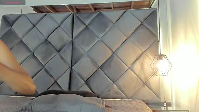 ebonyx40 online show from April 2026 11:12:01 AM