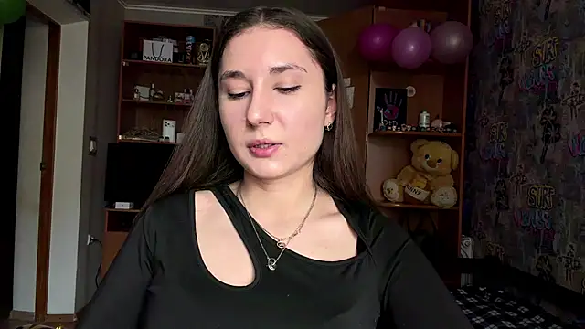 Snapshot of poly_princess chatting on March 2026 06:08:02 AM poly princess online show from March 2026 06:08:02 AM