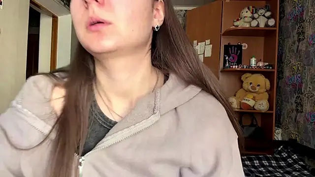 Snapshot of poly_princess chatting on March 2026 09:15:01 AM poly princess online show from March 2026 09:15:01 AM