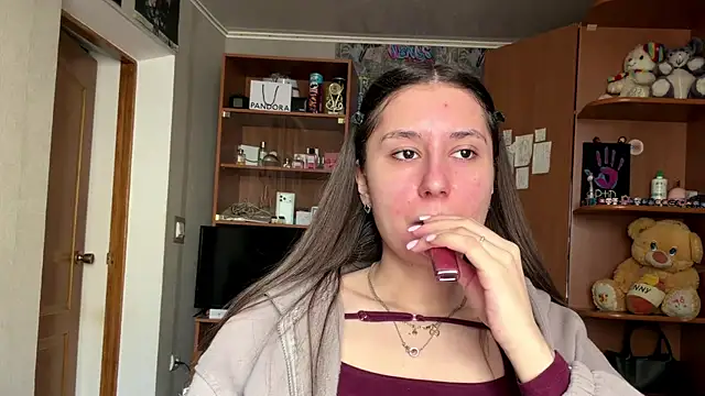 Snapshot of poly_princess chatting on March 2026 07:25:01 AM poly princess online show from March 2026 07:25:01 AM