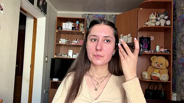 Snapshot of poly_princess chatting on April 2026 08:15:01 AM poly princess online show from April 2026 08:15:01 AM