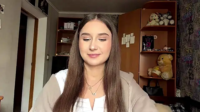 Snapshot of poly_princess chatting on April 2026 11:10:01 AM poly princess online show from April 2026 11:10:01 AM