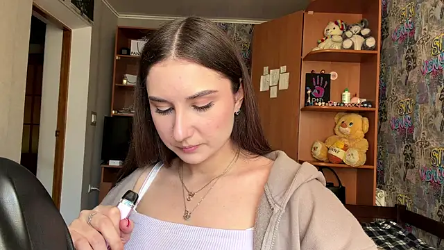 Snapshot of poly_princess chatting on April 2026 02:12:01 PM poly princess online show from April 2026 02:12:01 PM