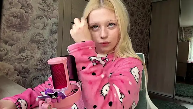 JeneeBIanks online show from April 2026 12:36:02 PM