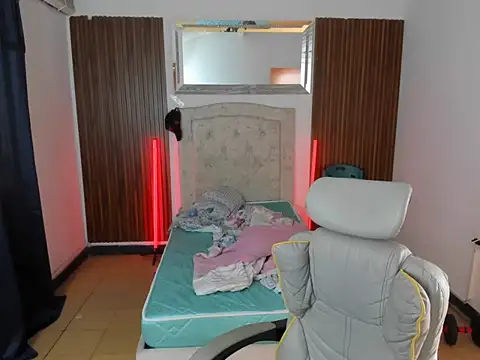 juan and luke online show from April 2026 12:11:02 PM