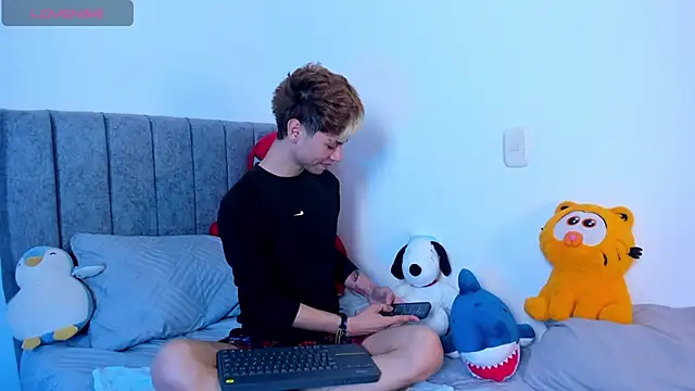 Callum 777 online show from March 2026 08:42:02 AM