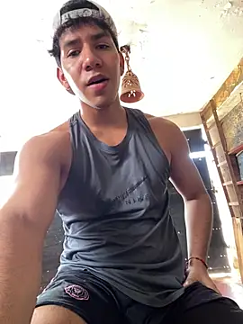 Snapshot of Alejandrososas chatting on July 2026 05:50:01 PM Alejandrososas online show from July 2026 05:50:01 PM