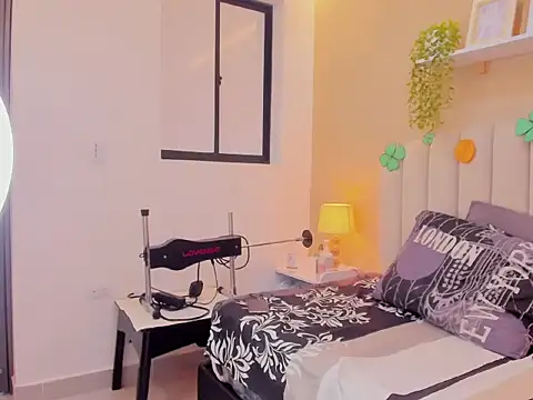 sara kitten19 online show from March 2026 01:25:01 PM