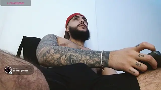 SantiagoHincapiie online show from April 2026 12:05:02 AM