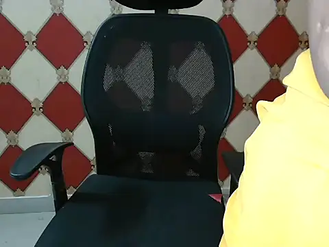 Snapshot of Shreya-S chatting on March 2026 02:35:02 AM Shreya-S online show from March 2026 02:35:02 AM