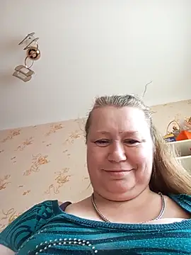 KiraStanton online show from April 2026 12:28:02 PM