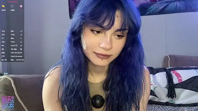 Snapshot of Emmibrilson chatting on June 2026 01:50:01 PM Emmibrilson online show from June 2026 01:50:01 PM