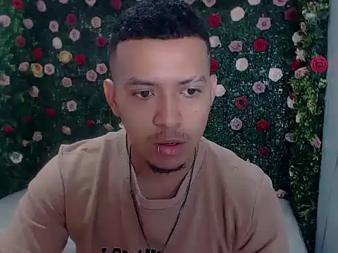 Snapshot of dylans_brown chatting on February 2026 04:59:02 PM dylans brown online show from February 2026 04:59:02 PM