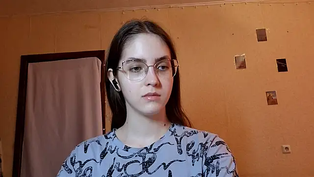 Katelemon online show from May 2026 11:20:01 AM