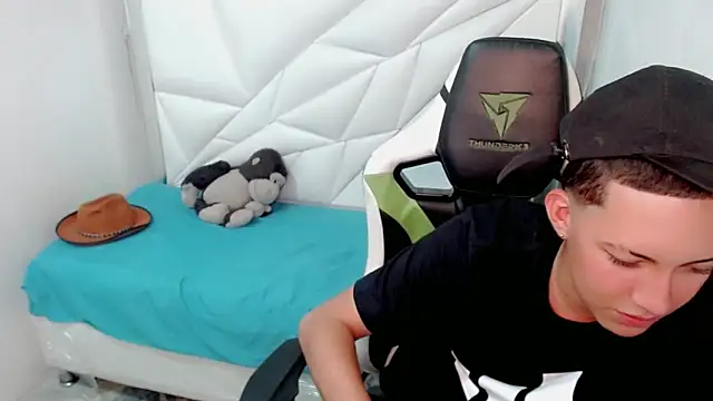 Street poemm  online show from March 2026 03:43:01 AM