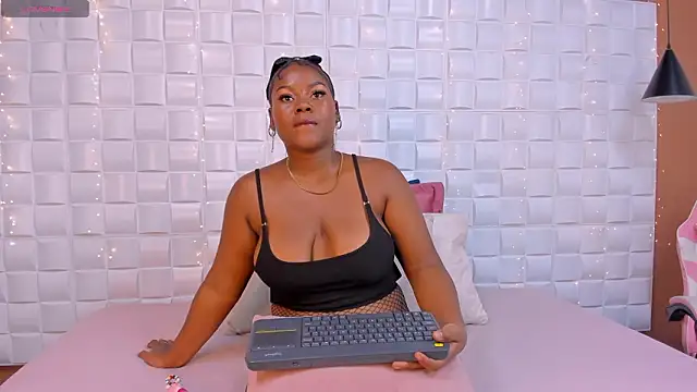 Snapshot of RebeccaBourbon chatting on March 2026 07:43:02 PM RebeccaBourbon online show from March 2026 07:43:02 PM