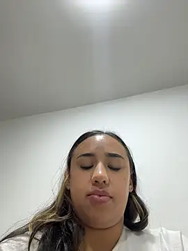 Snapshot of Eyssha chatting on February 2026 04:46:02 AM Eyssha online show from February 2026 04:46:02 AM