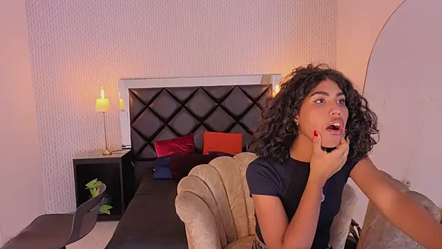 soffiene online show from February 2026 04:13:02 AM