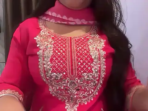 Snapshot of Avneet_kaurr1 chatting on June 2026 02:16:02 AM Avneet kaurr1 online show from June 2026 02:16:02 AM