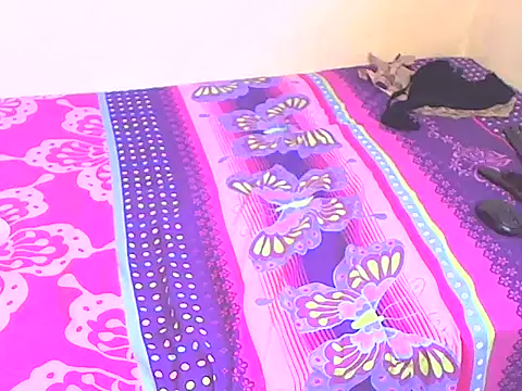 Snapshot of SweetChubbyQueen chatting on February 2026 05:06:02 AM SweetChubbyQueen online show from February 2026 05:06:02 AM