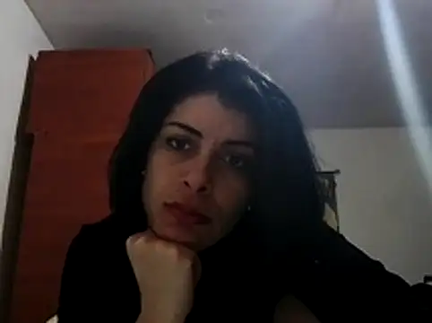 Snapshot of tefutbin3 chatting on April 2026 06:16:02 PM tefutbin3 online show from April 2026 06:16:02 PM