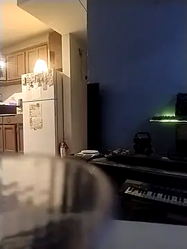 manuel4200 online show from April 2026 12:20:02 PM