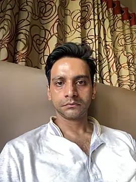 online4u08 online show from April 2026 03:51:01 AM