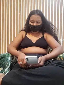 Snapshot of Cutie_bae011 chatting on February 2026 02:20:02 AM Cutie bae011 online show from February 2026 02:20:02 AM