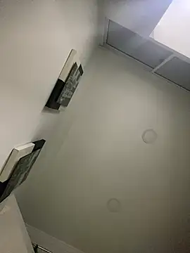 Snapshot of Maluxx333 chatting on February 2026 01:04:01 AM Maluxx333 online show from February 2026 01:04:01 AM