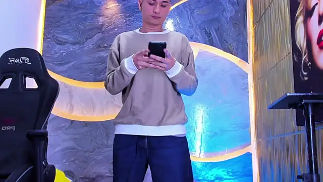 Matheus Ic  online show from February 2026 08:39:01 PM