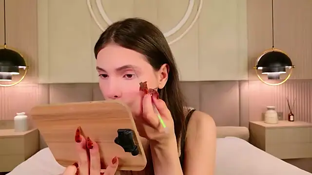 GIGI DAVS online show from June 2026 08:50:02 PM