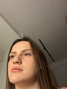 UnholyAmy online show from April 2026 06:17:01 PM