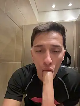 Snapshot of Thiago_Jones1 chatting on April 2026 09:39:33 PM Thiago Jones1 online show from April 2026 09:39:33 PM