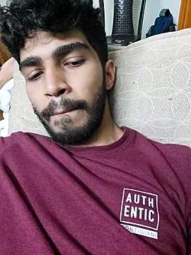 NikhilN247913 online show from April 2026 05:54:01 PM