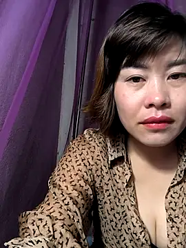 Snapshot of juicy-milu chatting on March 2026 12:06:02 AM juicy-milu online show from March 2026 12:06:02 AM