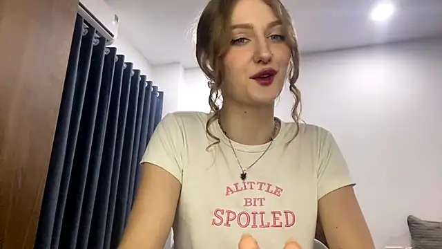 Snapshot of HotCheeseCake chatting on February 2026 10:49:02 AM HotCheeseCake online show from February 2026 10:49:02 AM