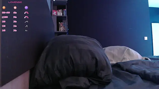 Jade Amore online show from June 2026 10:46:01 PM