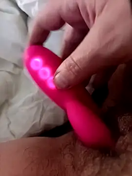 Snapshot of crystatal19 chatting on March 2026 12:07:01 PM crystatal19 online show from March 2026 12:07:01 PM