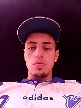 Snapshot of Cristianramos199 chatting on March 2026 04:42:01 PM Cristianramos199 online show from March 2026 04:42:01 PM