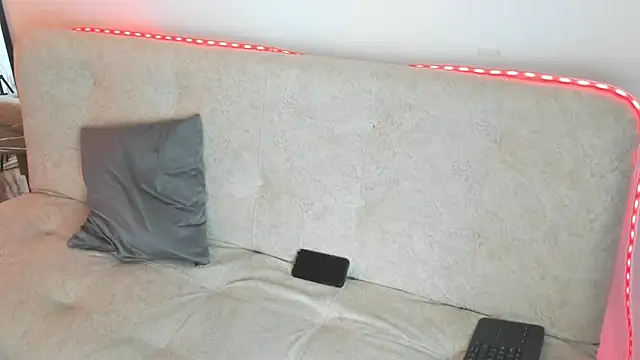 Snapshot of Damon_Kovac chatting on February 2026 01:32:02 PM Damon Kovac online show from February 2026 01:32:02 PM