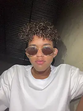 Stickmendez online show from April 2026 02:38:02 AM