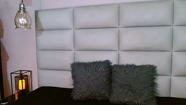 Snapshot of ashley-green- chatting on February 2026 02:10:01 AM ashley-green- online show from February 2026 02:10:01 AM