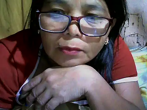 Flowerblossom123 online show from April 2026 06:46:01 PM