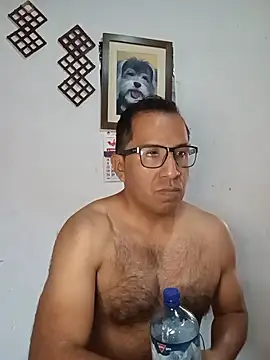 DIEGOLUIS2026 online show from July 2026 04:32:01 PM