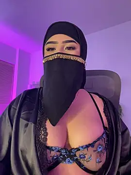 Snapshot of Yasmin_cute chatting on July 2026 03:03:02 PM Yasmin cute online show from July 2026 03:03:02 PM