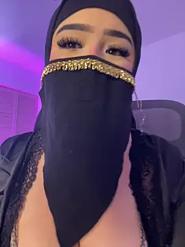 Snapshot of Yasmin_cute chatting on July 2026 03:03:01 PM Yasmin cute online show from July 2026 03:03:01 PM