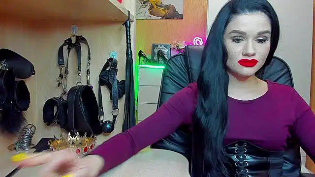 KristiTopxx online show from November 2025 08:44:01 PM