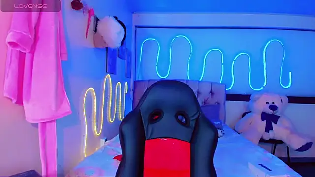 Snapshot of Alisson_Taylor_1 chatting on February 2026 10:25:02 AM Alisson Taylor 1 online show from February 2026 10:25:02 AM