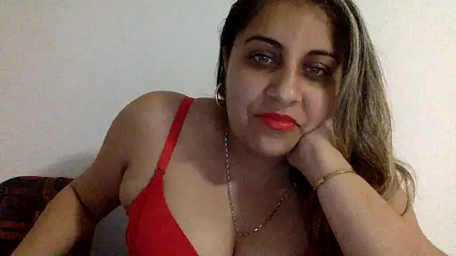 Snapshot of I_amXenox chatting on April 2026 07:01:02 PM I amXenox online show from April 2026 07:01:02 PM